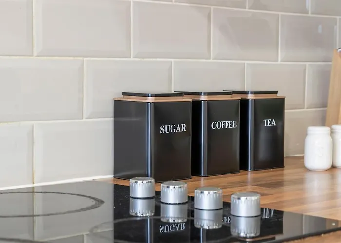 Apartamento Spacious 3BR Apt Guests 6 Parking Central Leeds