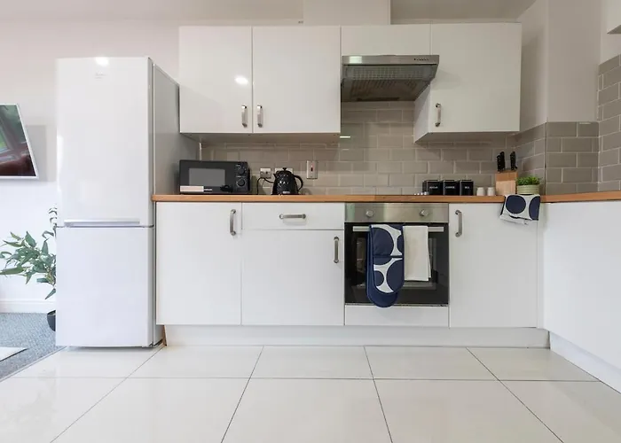 Spacious 3BR Apt Guests 6 Parking Central Leeds Apartamento Leeds (West Yorkshire)