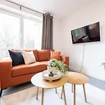 Appartement Prime 3br Flat Sleeps 6 Free Parking Plus!